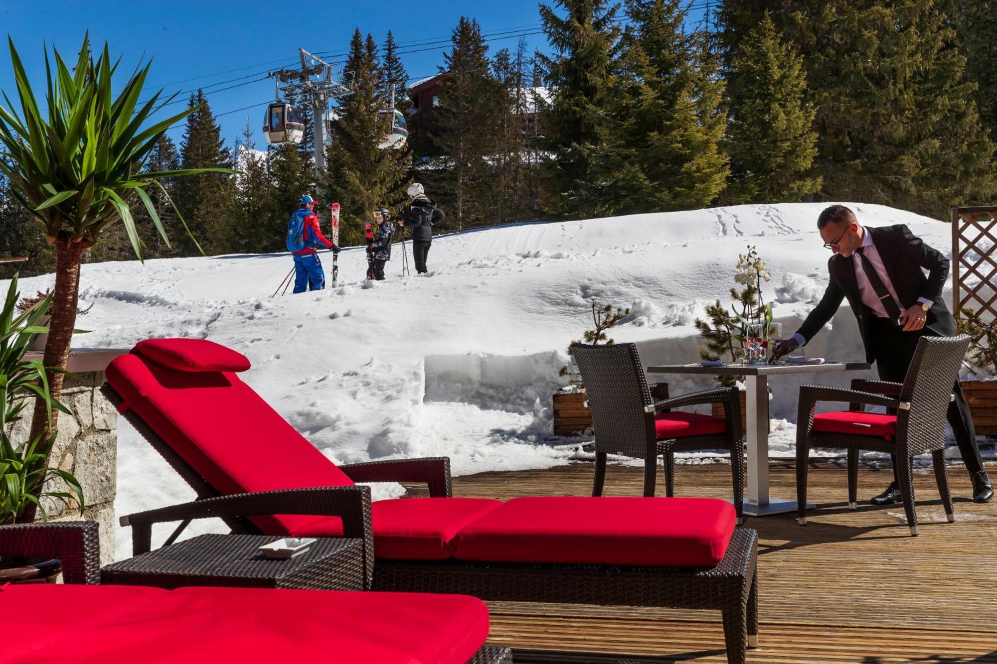 Hotel Le Palace Des Neiges Корчевел Екстериор снимка